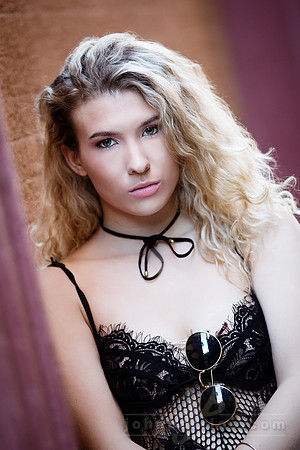 Model: Olivia B.